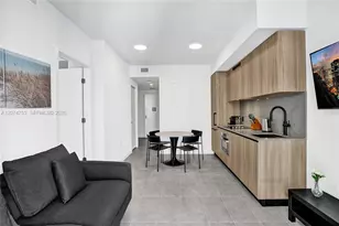 121 NE 5th St, Miami, FL 33132 - Photo 5