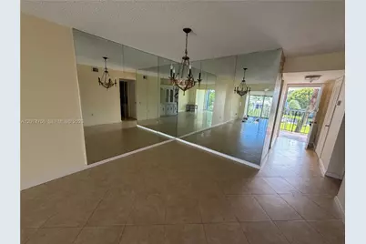 4242 Deste Ct #304, Lake Worth, FL 33467 - Photo 3