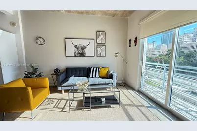 234 NE 3rd St #405, Miami, FL 33132 - Photo 3