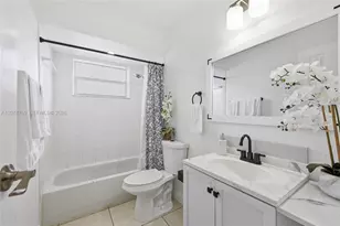 8641 NW 25th Ct, Sunrise, FL 33322 - Photo 11