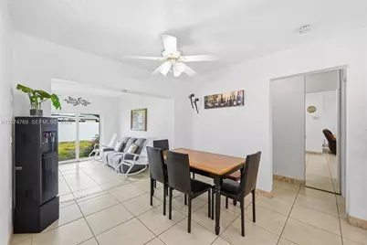 8641 NW 25th Ct, Sunrise, FL 33322 - Photo 3