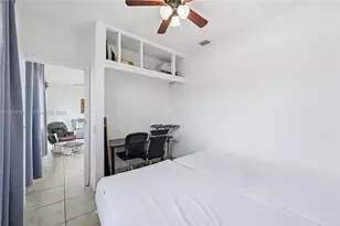 8641 NW 25th Ct, Sunrise, FL 33322 - Photo 9