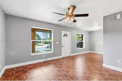 879 SW 10th St #0, Florida City, FL 33034 - Photo 5