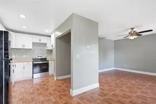 879 SW 10th St, Florida City, FL 33034 - Photo 9