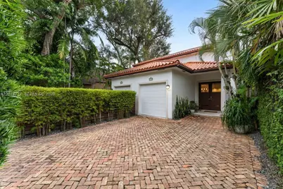 3068 Shipping Avenue, Coconut Grove, FL 33133 - Photo 1
