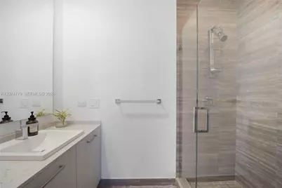 1010 Brickell Ave #4701, Miami, FL 33131 - Photo 19