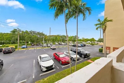 441 SE 3rd St #207, Dania Beach, FL 33004 - Photo 5