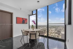 20 NE 11th St, Miami, FL 33132 - Photo 11