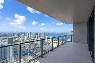 20 NE 11th St, Miami, FL 33132 - Photo 1