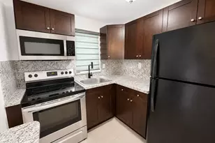 802 NW 3rd Terrace, Hallandale Beach, FL 33009 - Photo 3