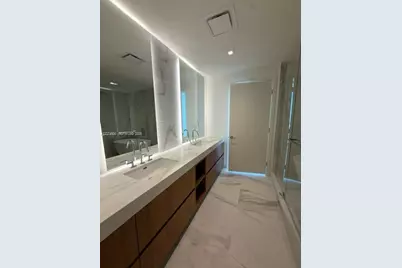 1400 Biscayne Boulevard #2702, Miami, FL 33132 - Photo 21
