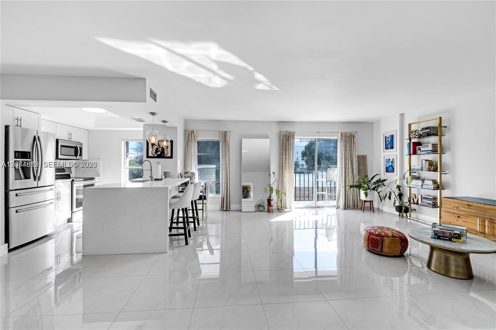 110 Salamanca Ave #403 - 110 Salamanca Ave #403, Coral Gables, FL 33134 Luxury Property | Jose Angel Pina