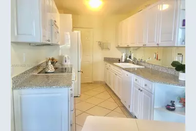16711 Collins Ave #706, Sunny Isles Beach, FL 33160 - Photo 3