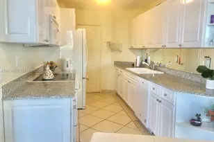 16711 Collins Ave, Sunny Isles Beach, FL 33160 - Photo 3