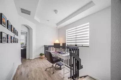 10334 NW 30th Ter, Doral, FL 33172 - Photo 13