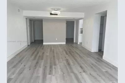 8530 Byron Ave #402, Miami Beach, FL 33141 - Photo 11