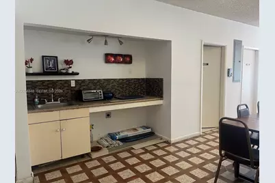 8530 Byron Ave #402, Miami Beach, FL 33141 - Photo 27