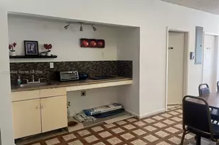 8530 Byron Ave, Miami Beach, FL 33141 - Photo 27
