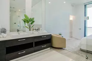 55 SW 9th St, Miami, FL 33130 - Photo 5