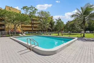 4147 Stirling Rd, Dania Beach, FL 33314 - Photo 15