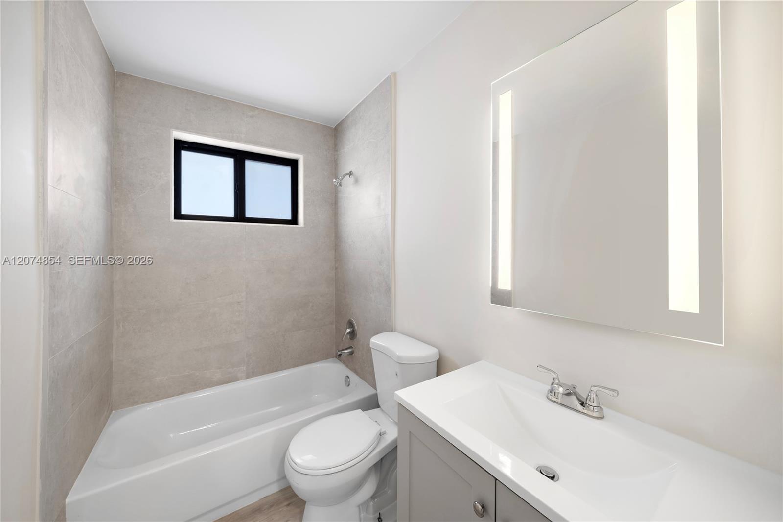 1345 W 28th St #17 - 1345 W 28th St #17, Hialeah, FL 33010 Luxury Property | Jose Angel Pina
