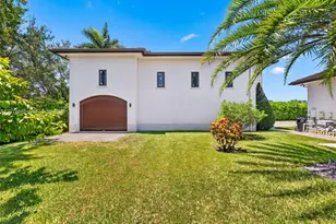 10352 NW 131st St, Hialeah Gardens, FL 33018 - Photo 27