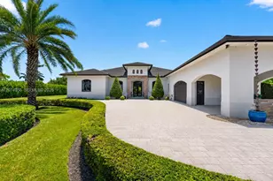 10352 NW 131st St, Hialeah Gardens, FL 33018 - Photo 1