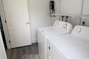 3144 SW 23rd St, Miami, FL 33145 - Photo 15
