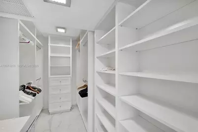 5555 Collins Ave #16B, Miami Beach, FL 33140 - Photo 13