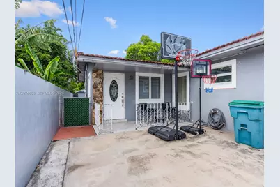 740 NW 32nd Ct, Miami, FL 33125 - Photo 13