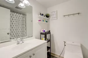 4610 NW 79th Ave, Doral, FL 33166 - Photo 15