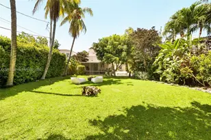 524 W 47th St, Miami Beach, FL 33140 - Photo 25