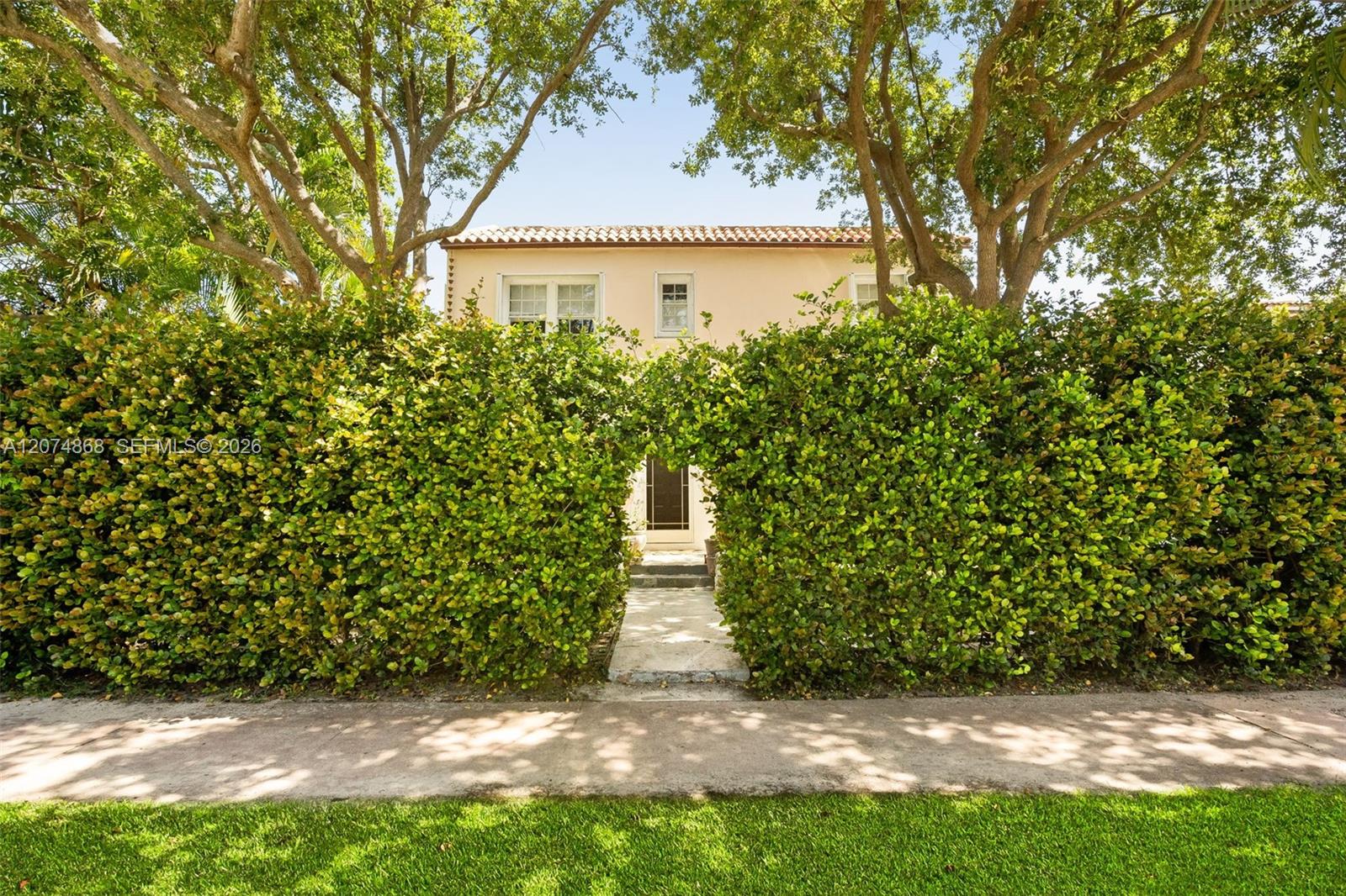 524 W 47th St - 524 W 47th St, Miami Beach, FL 33140 Luxury Property | Jose Angel Pina