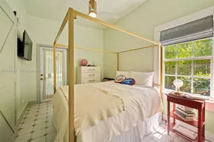 524 W 47th St, Miami Beach, FL 33140 - Photo 11
