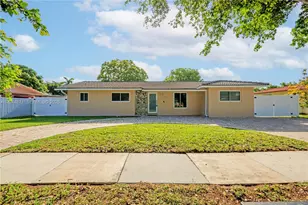 225 SW 102nd Pl, Sweetwater, FL 33174 - Photo 5