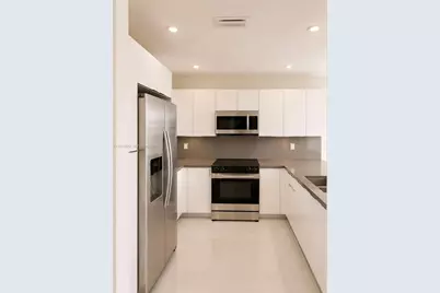 10855 NW 88th Ter #202, Doral, FL 33178 - Photo 5