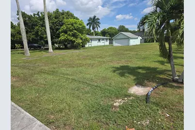 15905 SW 280th St, Homestead, FL 33031 - Photo 11
