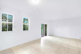260 NW 109th Ave, Miami, FL 33172 - Photo 5