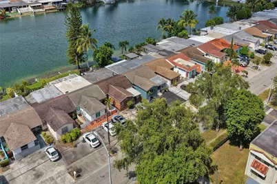 903 W 77th St, Hialeah, FL 33014 - Photo 23