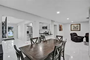 903 W 77th St, Hialeah, FL 33014 - Photo 7