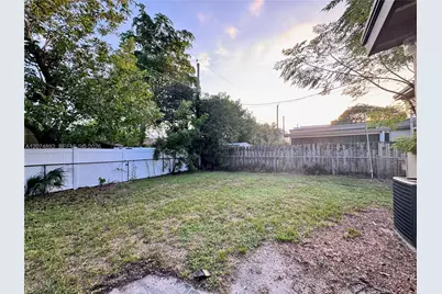 3040 NW 7th St, Pompano Beach, FL 33069 - Photo 15