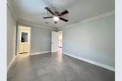 3040 NW 7th St, Pompano Beach, FL 33069 - Photo 11