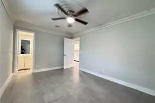 3040 NW 7th St, Pompano Beach, FL 33069 - Photo 11