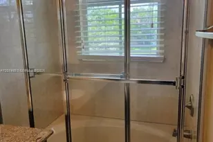 2851 W Prospect Rd, Tamarac, FL 33309 - Photo 19