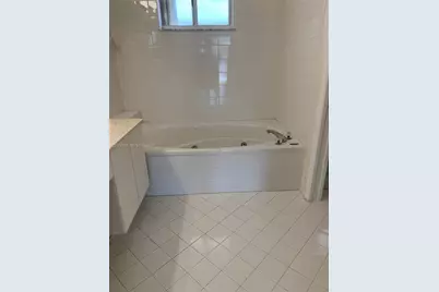 4447 NW 98th Ave, Doral, FL 33178 - Photo 9