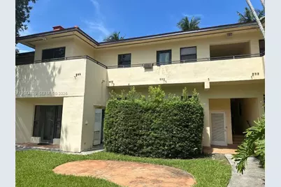 32 Camden Dr #3, Bal Harbour, FL 33154 - Photo 1