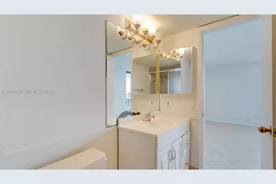114 Lake Emerald Dr #409, Oakland Park, FL 33309 - Photo 13