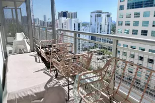 690 SW 1st Ct, Miami, FL 33130 - Photo 13