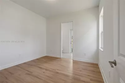 4372 SW 122nd Ter, Davie, FL 33330 - Photo 13
