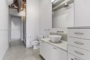 425 N Andrews Ave, Fort Lauderdale, FL 33301 - Photo 7